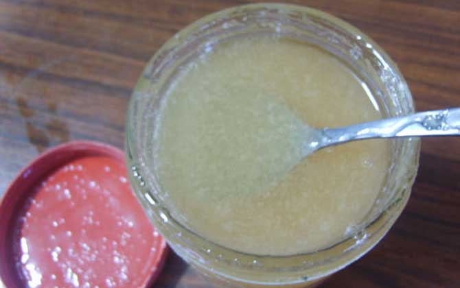 經(jīng)常喝蜂蜜好嗎?喝蜂蜜的這8大好處,只有常喝蜂蜜的人才知道! 蜂蜜