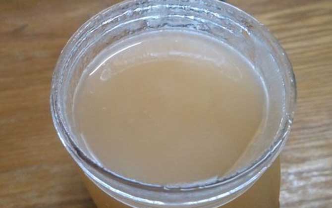 蛋清蜂蜜面膜怎么做?不但做法簡(jiǎn)單,而且還有顯著的美容功效! 蜂蜜