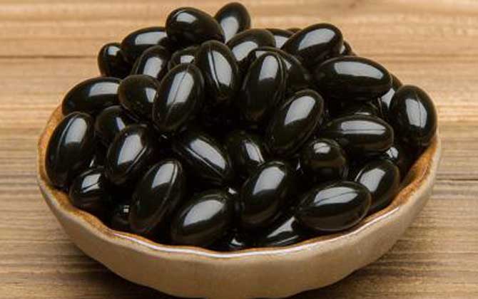 蜂膠軟膠囊的作用與功效是什么?不但能增強(qiáng)免疫,還能降脂降壓! 蜂膠軟膠囊