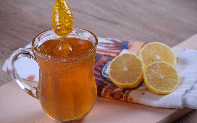 蜂蜜減肥法管用么?關鍵要看量,適量能減肥,過量則反而會增肥! 蜂蜜