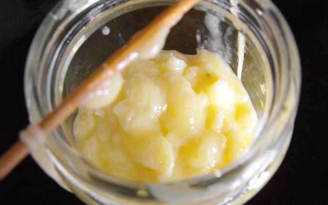 蜂王漿美容有效果嗎?內服能減緩衰老速度,外敷則能美白和嫩膚! 蜂王漿