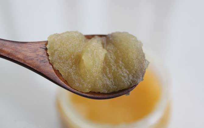 蜂蜜的正確儲存方法,像這樣保存蜂蜜,放多長時間都不會變質(zhì)! 蜂蜜