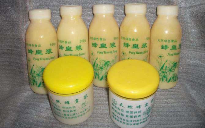 吃蜂王漿的正確方法,空腹服用更利于吸收,但不能過量食用! 蜂王漿