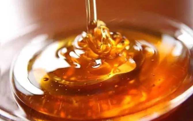 黨參蜂蜜的功效與作用及食用方法 黨參蜂蜜