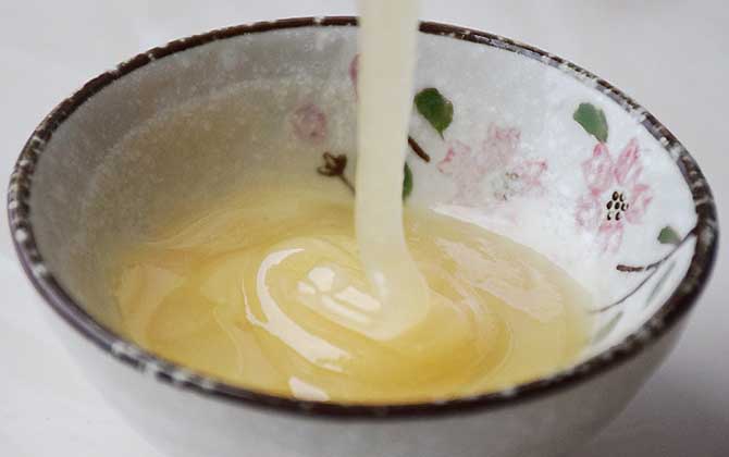 草木樨蜜的作用與功效及食用方法 草木樨蜜