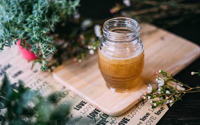 一般的蜂蜜多少錢(qián)一斤? 蜂蜜