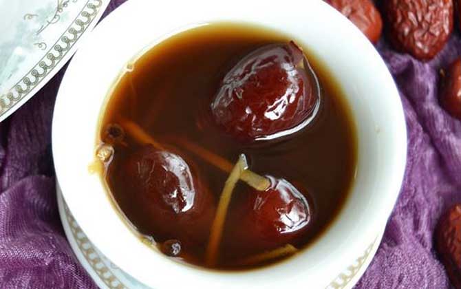 紅棗蜂蜜水的功效及簡單做法 紅棗蜂蜜水