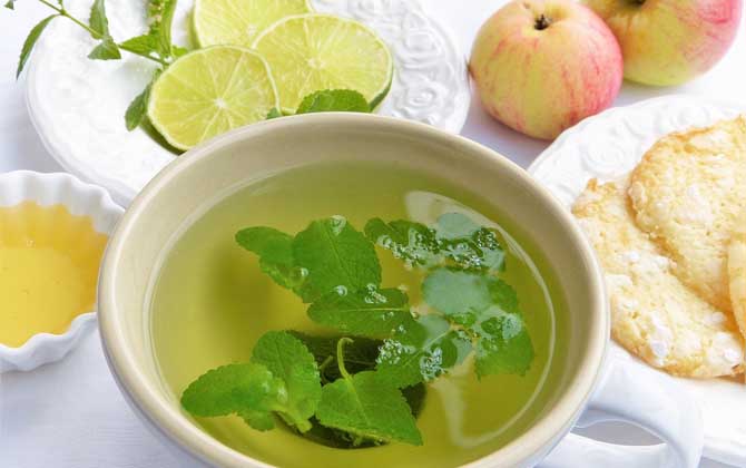 檸檬蜂蜜水的正確做法及注意事項(xiàng) 檸檬蜂蜜水