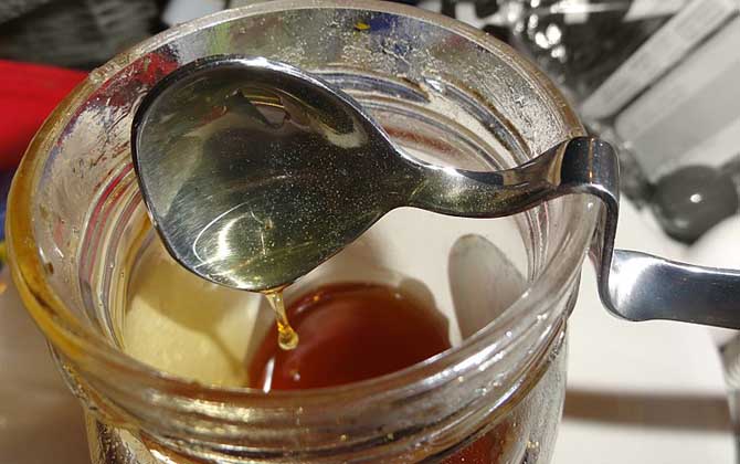 檸檬蜂蜜水的正確做法及注意事項(xiàng) 檸檬蜂蜜水