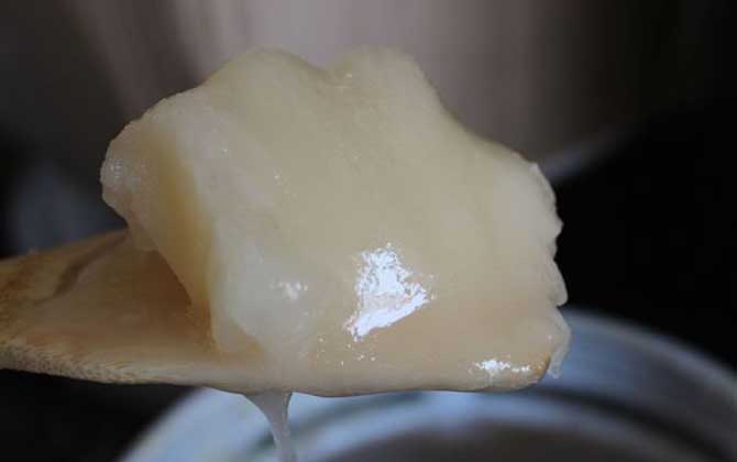 蜂蜜洗臉的好處及正確做法 蜂蜜