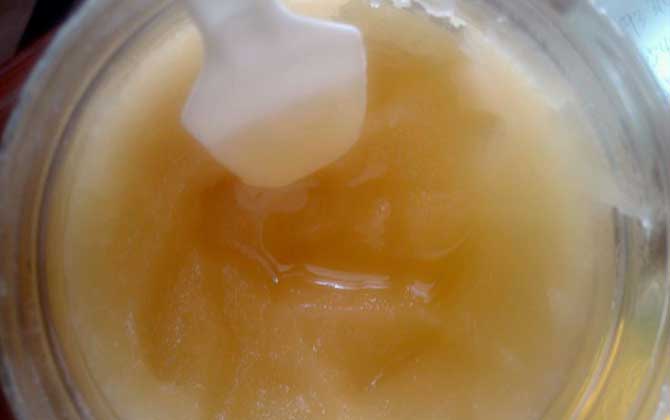 蜂蜜涂臉的誤區(qū)及正確做法 蜂蜜