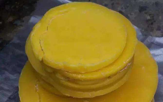 蜂蠟提純最簡(jiǎn)單的方法 蜂蠟