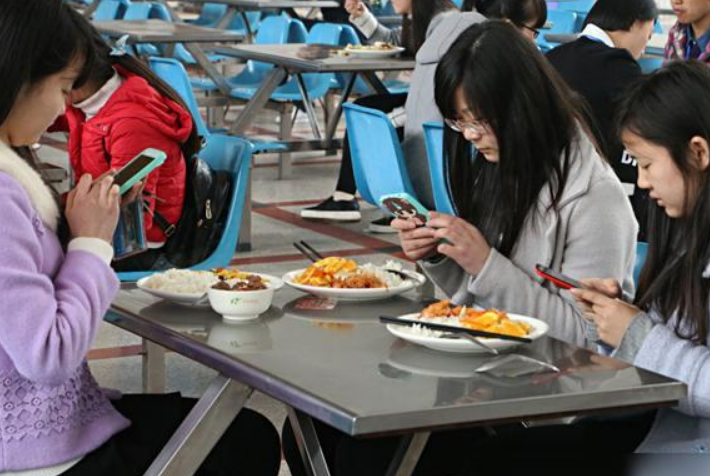 大學生每月1000元生活費夠嗎？40萬人票選出結果出爐，有點意外