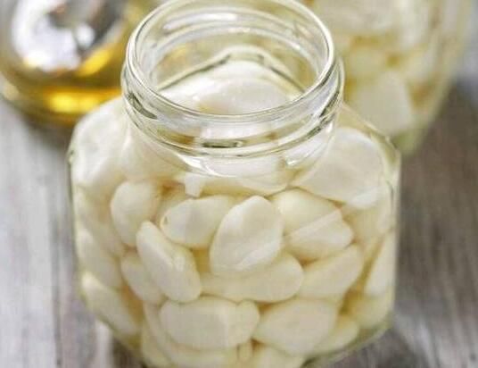 蜂蜜泡大蒜可以壯陽嗎(蜂蜜泡大蒜有什么療效及制作方法) 蜂蜜泡大蒜可以壯陽嗎(蜂蜜泡大蒜有什么療效及制作方法)