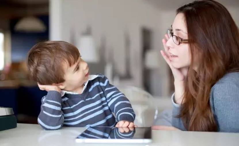 “媽媽，月亮上有沒嫦娥？”中秋節寶寶靈魂發問，媽媽的回答很贊