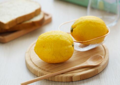 自制檸檬蜜的做法與功效(檸檬蜂蜜的制作方法和竅門) 自制檸檬蜜的做法與功效(檸檬蜂蜜的制作方法和竅門)
