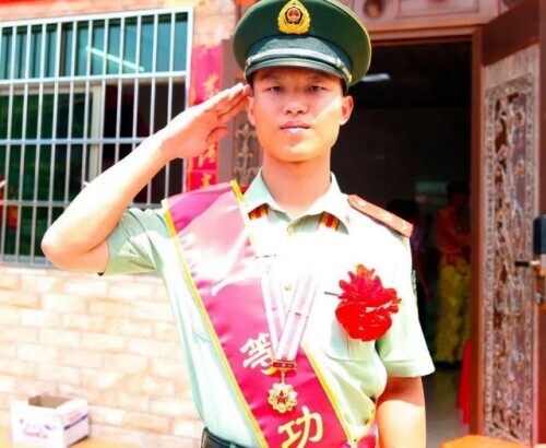 “00后”戰士,一等功 “00后”戰士,一等功