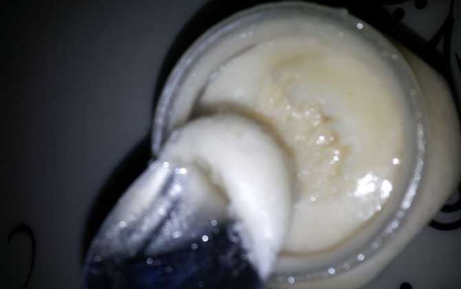 東北黑蜂椴樹(shù)雪蜜為什么是固體的(椴樹(shù)蜜結(jié)晶后很硬是假的嗎) 東北黑蜂椴樹(shù)雪蜜為什么是固體的(椴樹(shù)蜜結(jié)晶后很硬是假的嗎)