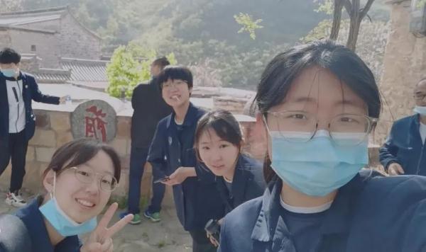 高中同班,大學(xué)同寢,緣分啊 高中同班,大學(xué)同寢,緣分啊