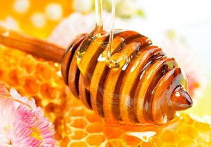 食用蜂蜜的禁忌（蜂蜜的食用方法和七個(gè)禁忌）