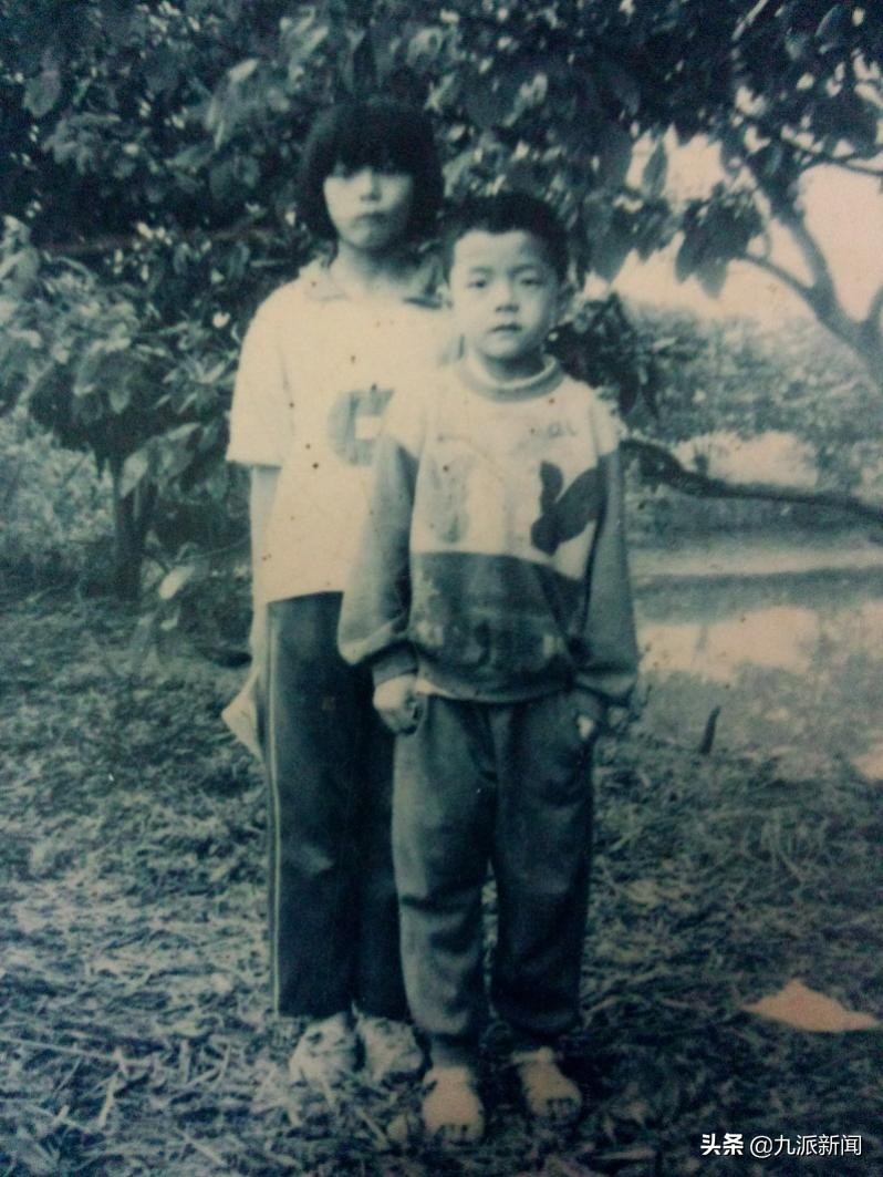 985 畢業生回應辭掉公務員賣豬肉 從公務員到豬肉佬,985畢業生為還200萬債務擺肉攤:10年后還賣豬肉未嘗不可,以前管理個體戶現在成了個體戶