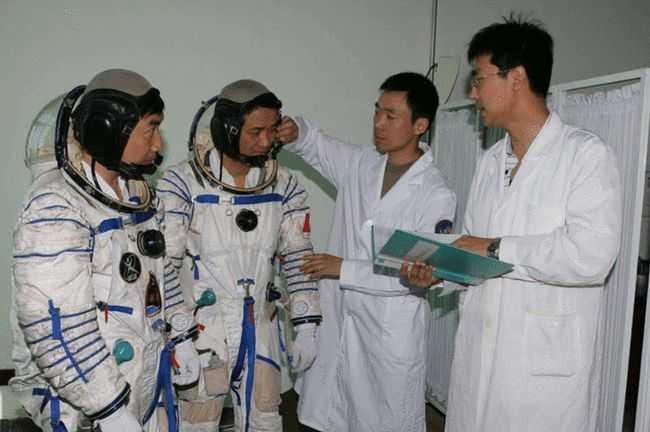 航天員太空返程后也需隔離 航天員返回后要隔離14天,太空也有病毒嗎?航天員醫(yī)學隔離為哪般