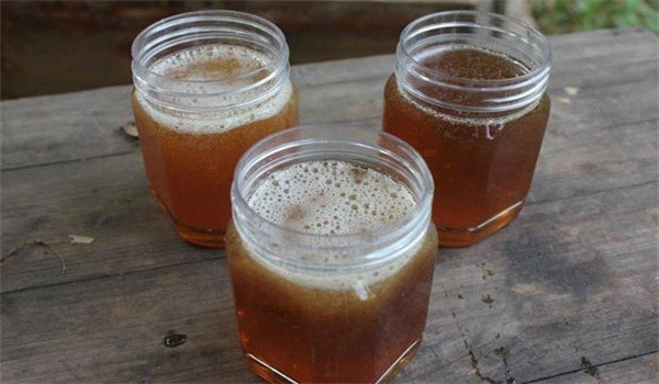 蜂蜜為什么會(huì)有酸酸的味道(正宗蜂蜜帶酸味的原因) 蜂蜜為什么會(huì)有酸酸的味道(正宗蜂蜜帶酸味的原因)