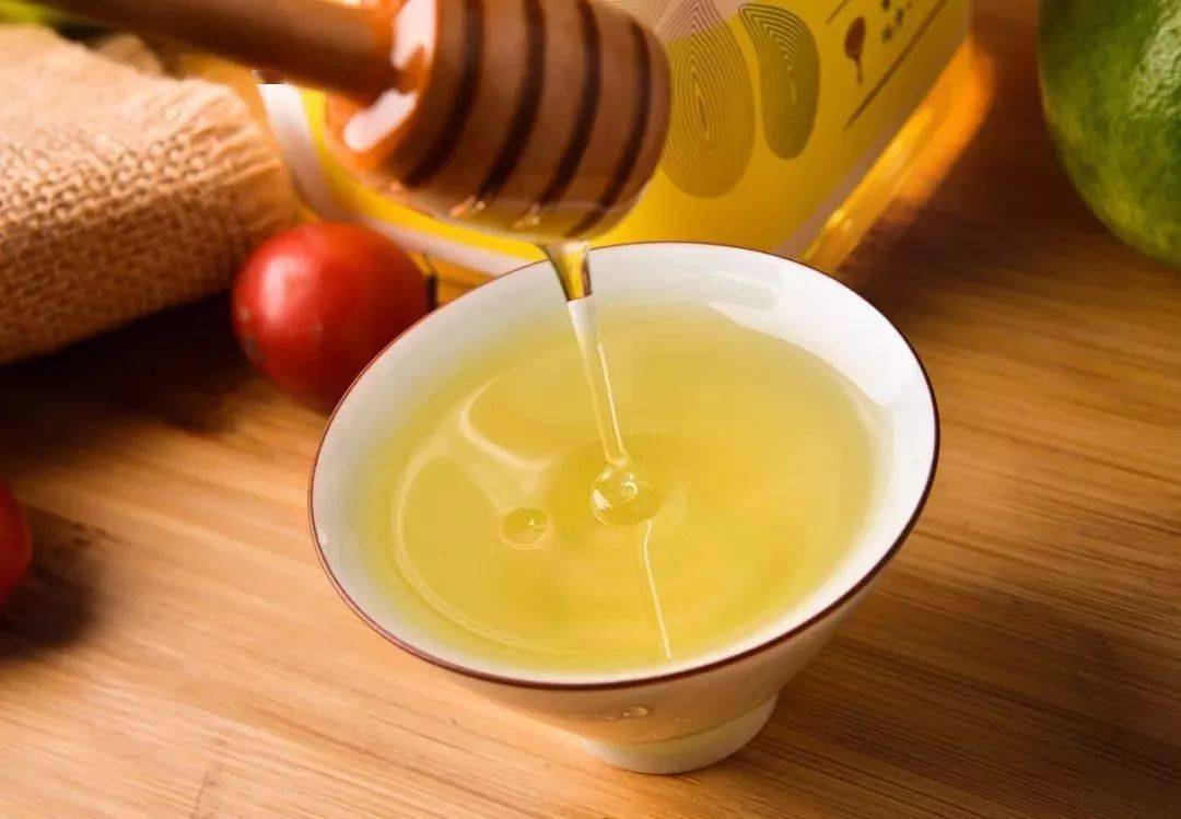 烏桕是蜜粉源植物嗎(烏桕蜜源介紹) 烏桕是蜜粉源植物嗎(烏桕蜜源介紹)