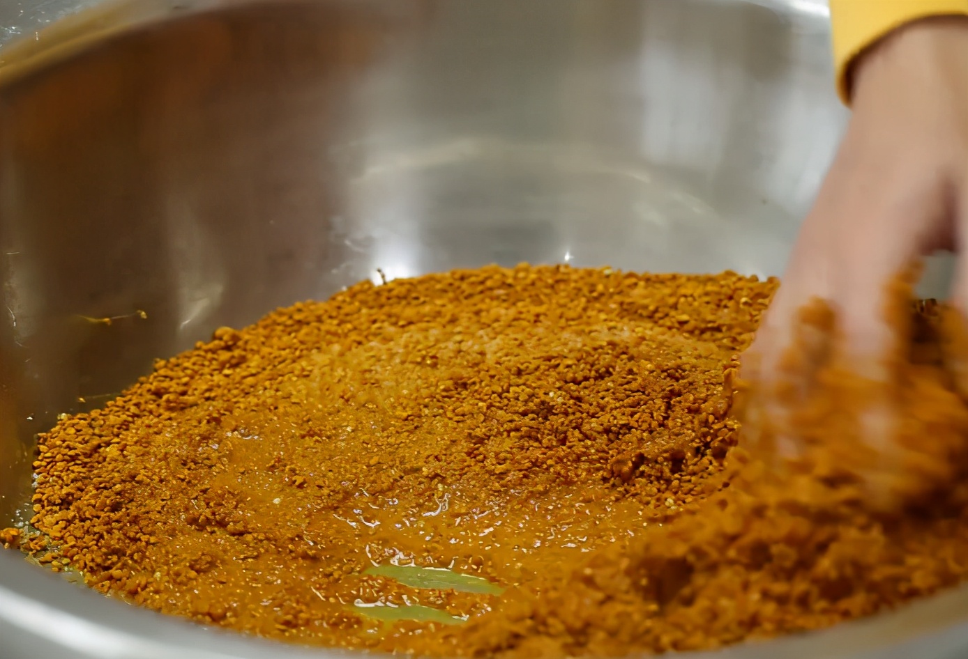 花粉如何發(fā)酵喂蜜蜂(喂蜜蜂花粉需要發(fā)酵嗎) 花粉如何發(fā)酵喂蜜蜂(喂蜜蜂花粉需要發(fā)酵嗎)