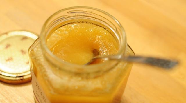 蜂蜜為什么會結晶(蜂蜜結晶是怎么回事兒) 蜂蜜為什么會結晶(蜂蜜結晶是怎么回事兒)