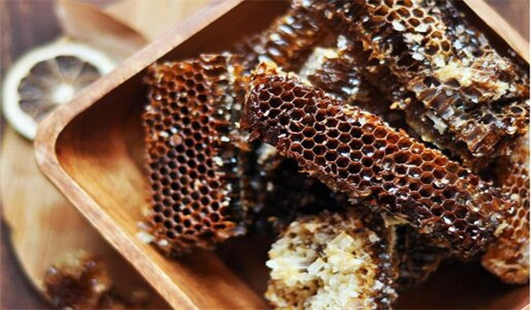 野生蜂蜜蠟的功效與作用(天然蜂蠟的吃法) 野生蜂蜜蠟的功效與作用(天然蜂蠟的吃法)