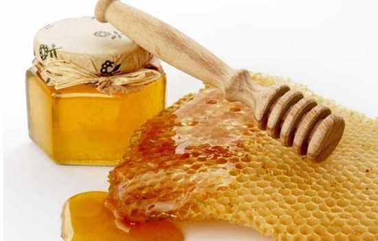 常喝蜂蜜有什么好處(蜂蜜的作用與功效) 常喝蜂蜜有什么好處(蜂蜜的作用與功效)