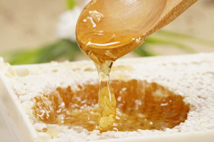 【蜜蜂養殖】如何養蜂才能賺錢?有什么秘訣嗎?養蜂賺錢的必備條件! 如何養蜂才能賺錢?有什么秘訣嗎?養蜂賺錢的必備條件!