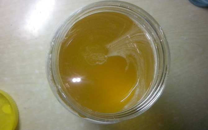 如何判斷蜂蜜是否壞了？實際上非常簡單，變質蜂蜜有這4個特征！