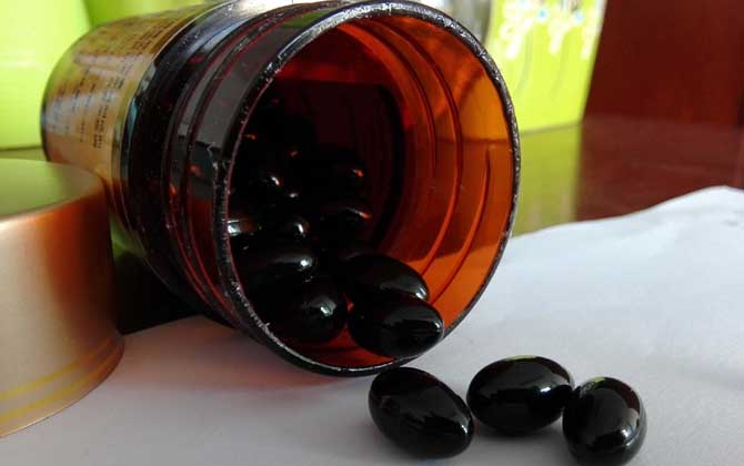 蜂膠什么年齡吃最好？