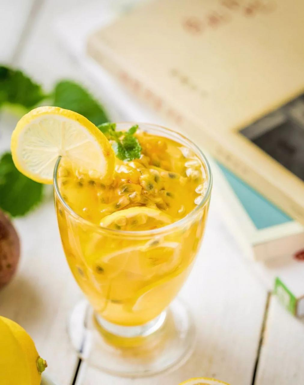 每天一勺蜂蜜，一個(gè)月后，女子的各種常見病竟然都好了！