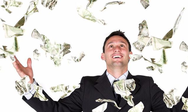 6成大學(xué)生認(rèn)為畢業(yè)10年內(nèi)會(huì)年入百萬(wàn)